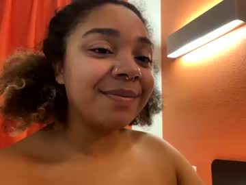 girl Sex Chat On The Web with erickavee21