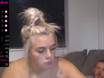 couple Sex Chat On The Web with luckylucy97