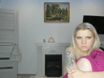 girl Sex Chat On The Web with angel_or_demon6