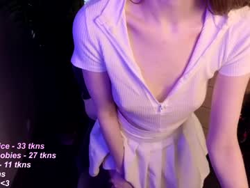 girl Sex Chat On The Web with _violet_mills_
