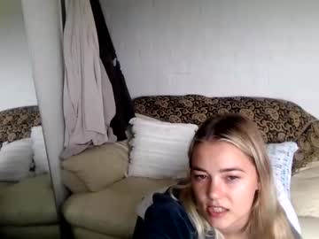 girl Sex Chat On The Web with blondee18