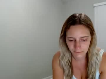 girl Sex Chat On The Web with petiteblonde99