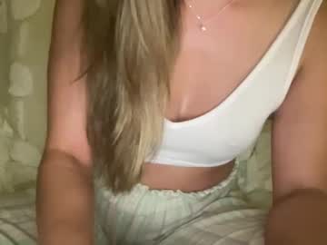 girl Sex Chat On The Web with nicole444nikki