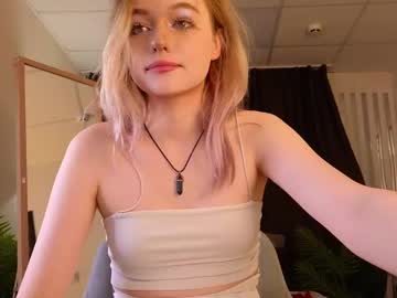 girl Sex Chat On The Web with just_mia_