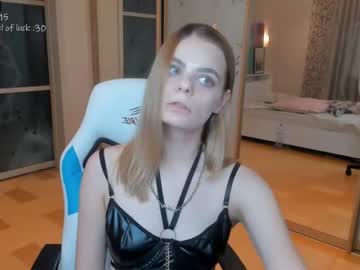 girl Sex Chat On The Web with emillyhart