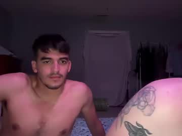 couple Sex Chat On The Web with peachysweetxxx
