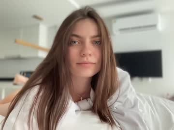 girl Sex Chat On The Web with kattyyy_catt