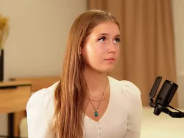 girl Sex Chat On The Web with elvinagallamore