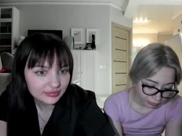 couple Sex Chat On The Web with pinkdoll1