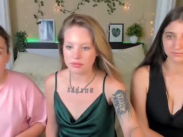 girl Sex Chat On The Web with isla_meow