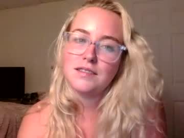 girl Sex Chat On The Web with blonde4lyfe
