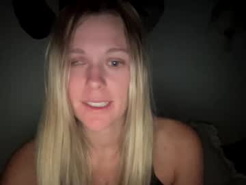 girl Sex Chat On The Web with beachbabi