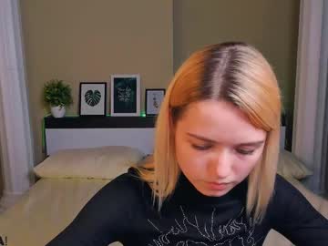 girl Sex Chat On The Web with monica_style01