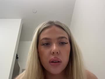 girl Sex Chat On The Web with emabluee2