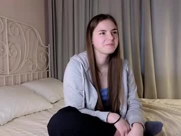 girl Sex Chat On The Web with on_the_soft_pillow