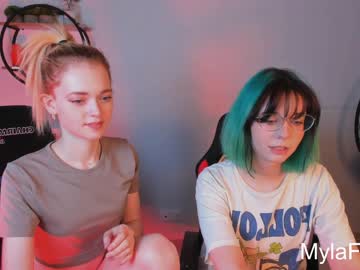 couple Sex Chat On The Web with hungry_olive