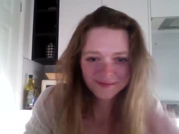 girl Sex Chat On The Web with pixiehole4u
