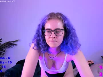 girl Sex Chat On The Web with evelyn_ray