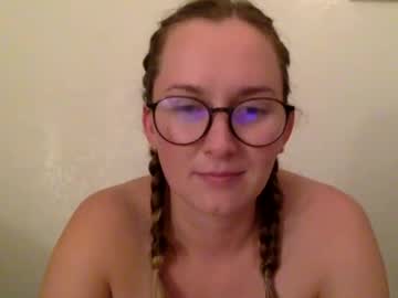 girl Sex Chat On The Web with sluttysweetpea