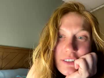 girl Sex Chat On The Web with petalingpussy