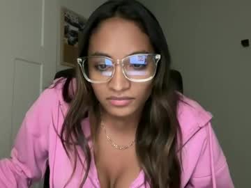 girl Sex Chat On The Web with therealgiana