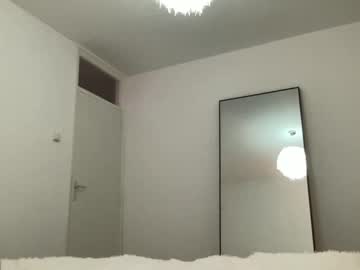 girl Sex Chat On The Web with seraveraxo