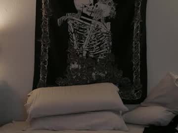 couple Sex Chat On The Web with themysteriousgoths