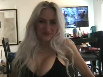 girl Sex Chat On The Web with kinziemcbride