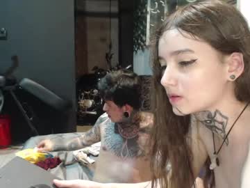 couple Sex Chat On The Web with alucardcarmilaa