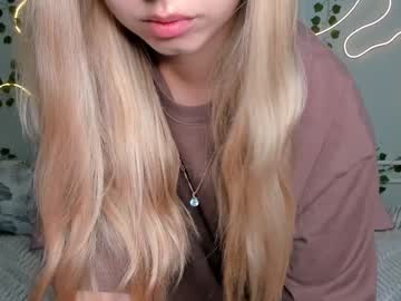 girl Sex Chat On The Web with melissa_babyss