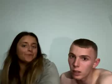 couple Sex Chat On The Web with trixeyxo