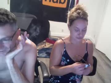 couple Sex Chat On The Web with krisnona