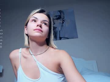 girl Sex Chat On The Web with niki_nice