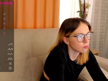 girl Sex Chat On The Web with amy_h0ney